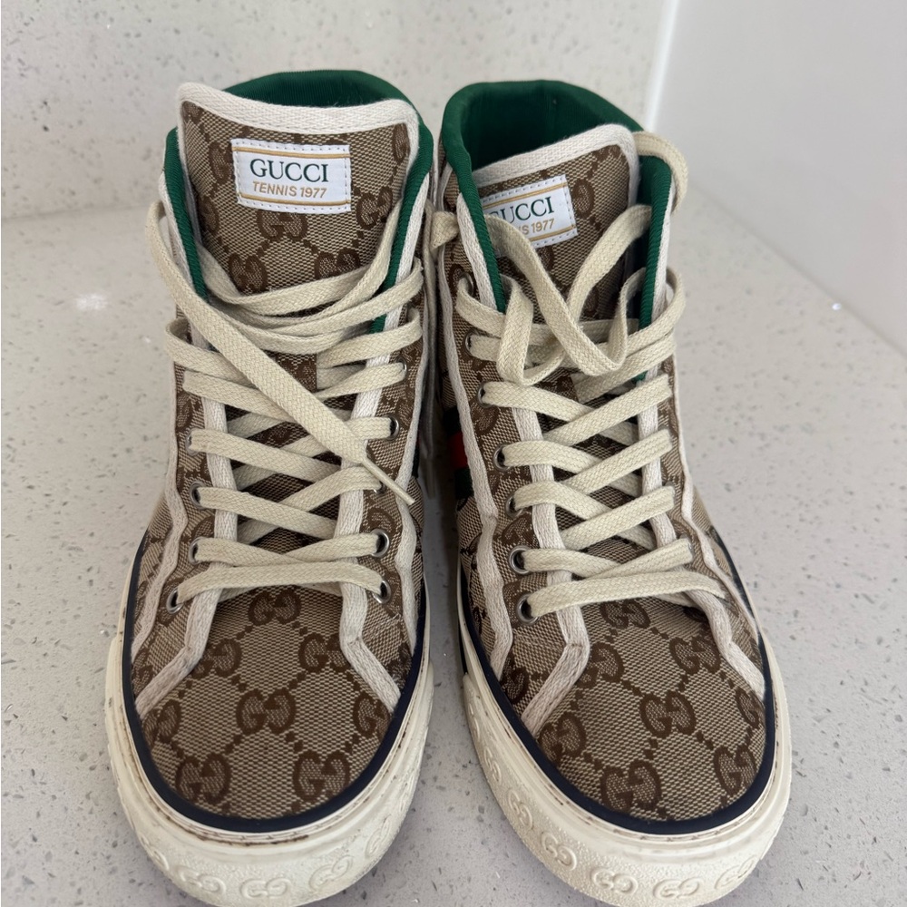 Gucci Women’s GG Supreme High Top Sneakers – Size 39 – Authentic